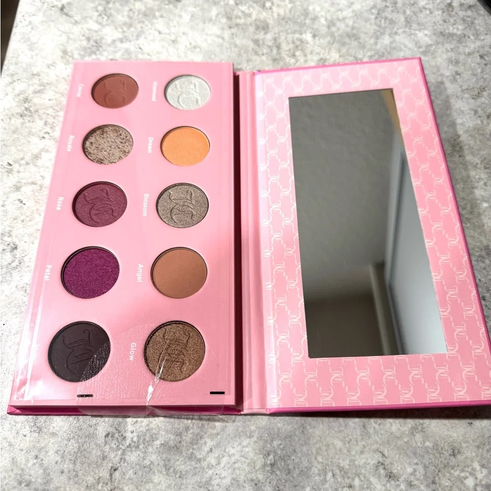 Juicy Couture Eye Shadowette palette